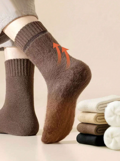 1/3/5 Pairs Men's Plush Thermal Socks, Thick & Soft For Hiking Boots In Cold Weather, Black & White Socks For Winter
