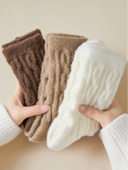2/4 Pairs Of Women's Floor Socks, Thick, Warm And Fluffy Crew Socks And Ankle Socks For Autumn And Winter, With Random Colors
